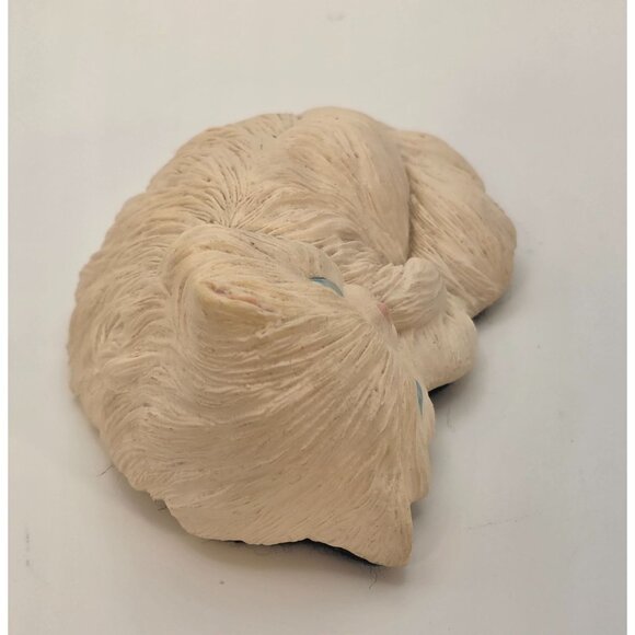 Vintage White Kitten/Cat Figurine Sleeping Decor - Picture 2 of 7